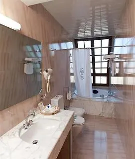 Hotel Can Pamplona 비크