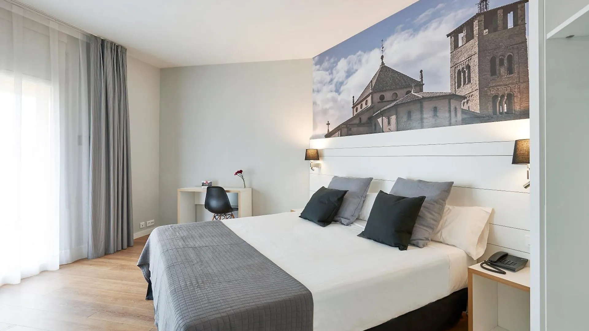 Hotel Can Pamplona Vic Espanha